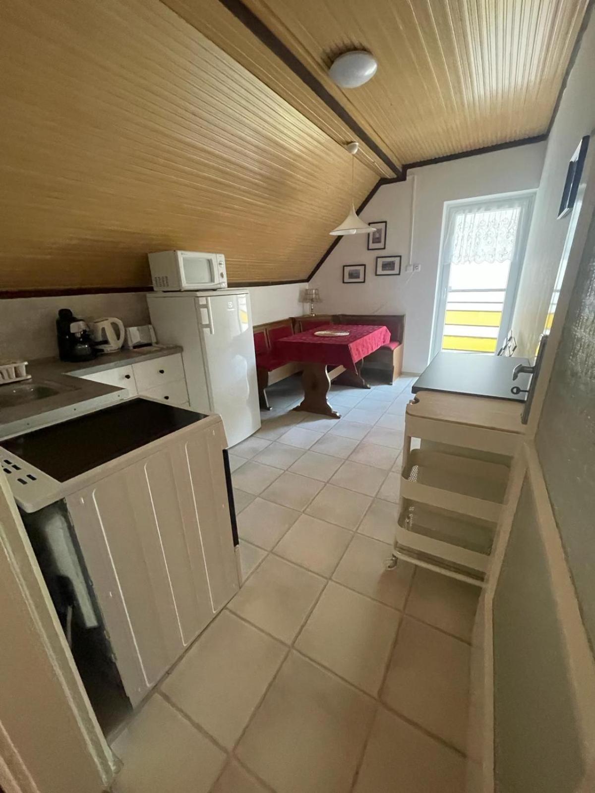 Attila Vendeghaz Apartment Balatonboglár Екстериор снимка